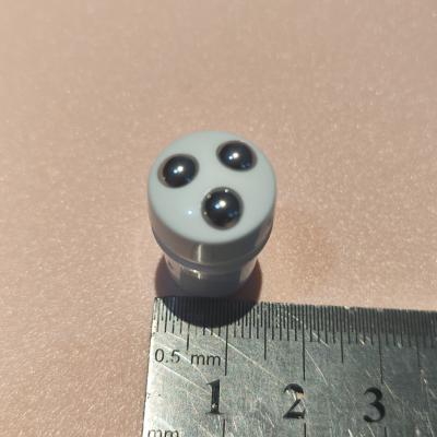 Triple-Ball Lip/Eye Cream Cap
